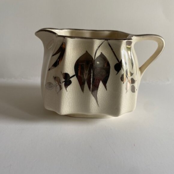 Vintage Sandland Ware Creamer and Sugar. Cream and Gold - Picture 3 of 13